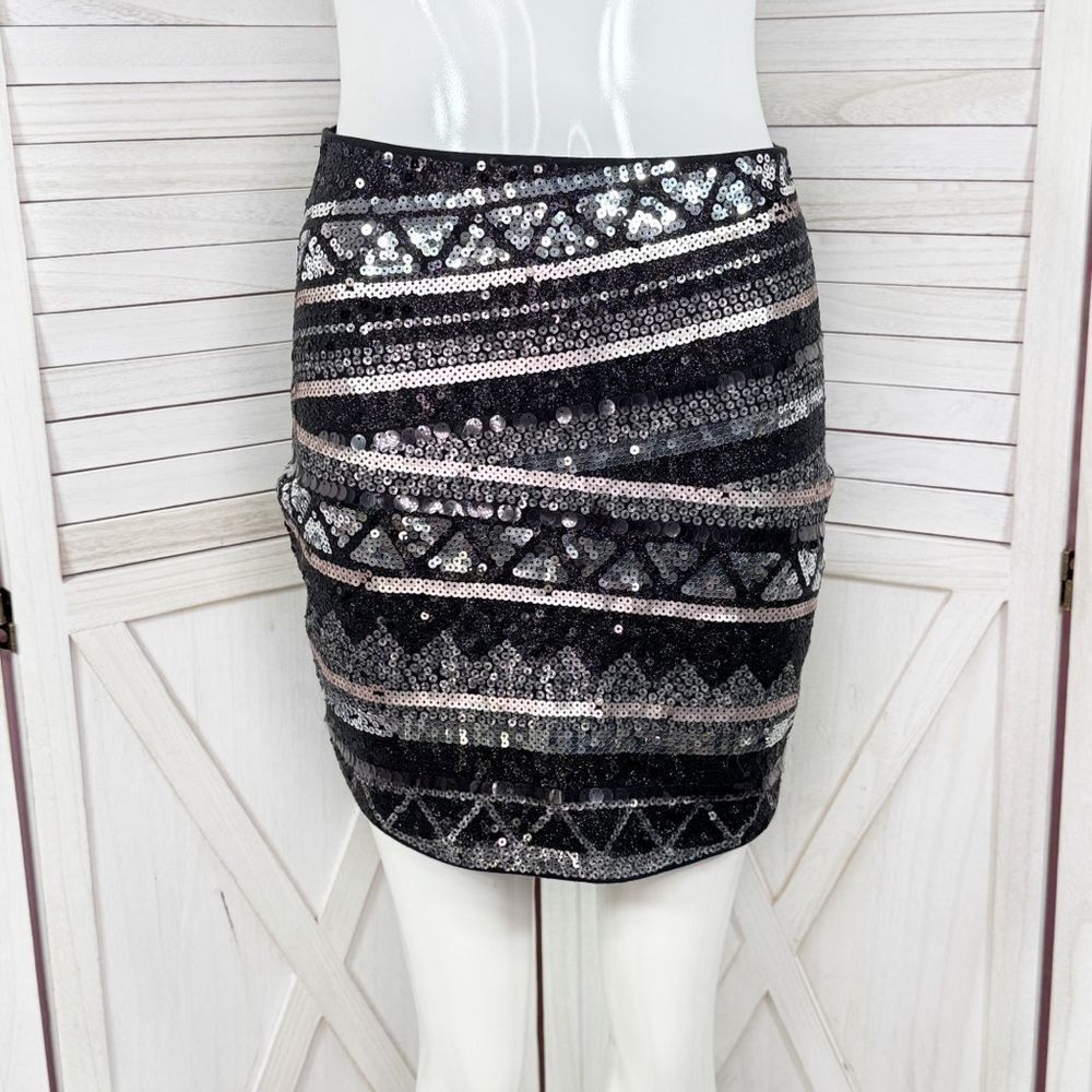 Express Y2K‎ Sequin Geometric Stripe Mini Skirt Black Silver XS